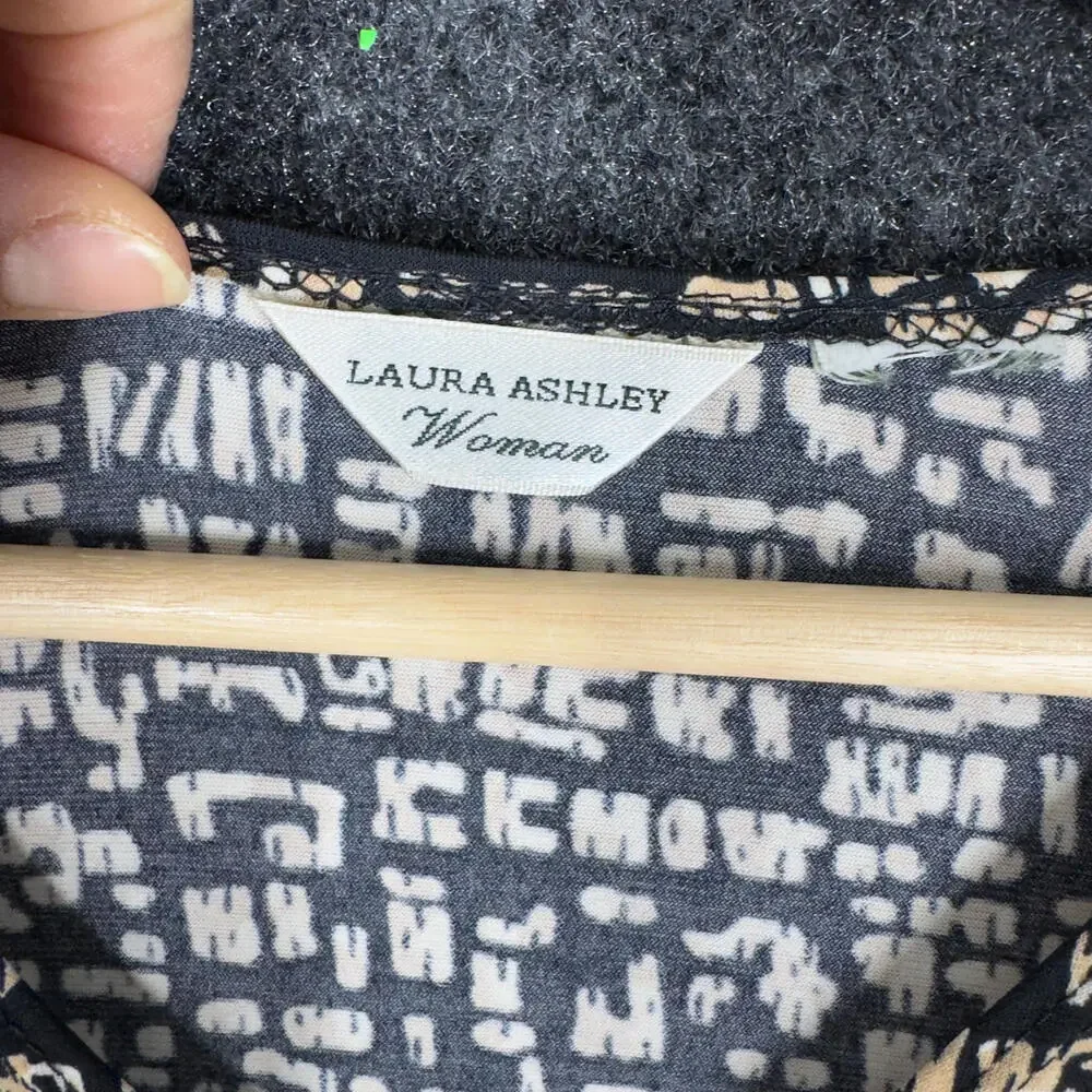 Laura Ashley Blouse Women M Medium Black Geometric V-Neck Long Sleeve Casual - Picture 5 of 6